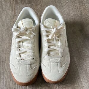 Puma Suede Cream Sneakers Classic Design Low-Top